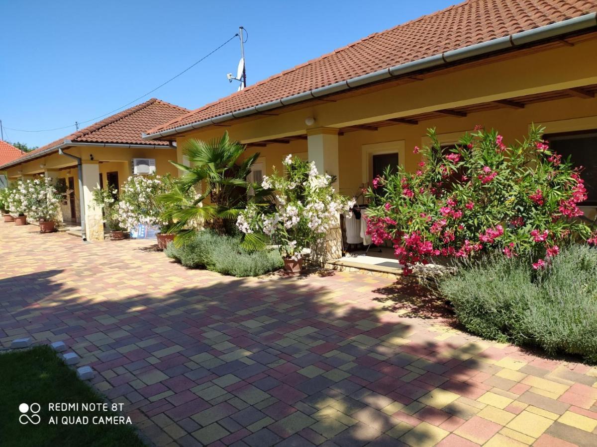 Ferienwohnung Spengler Apartman Harkan Exterior foto